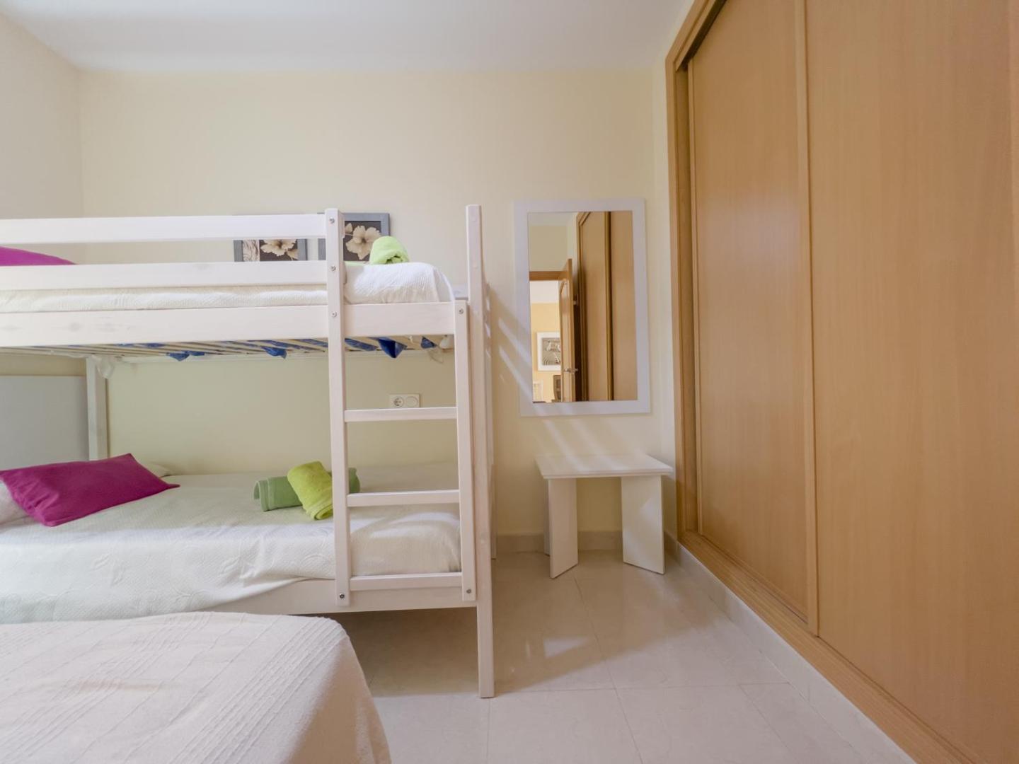 Apartamento Cala Bajo ネルハ エクステリア 写真