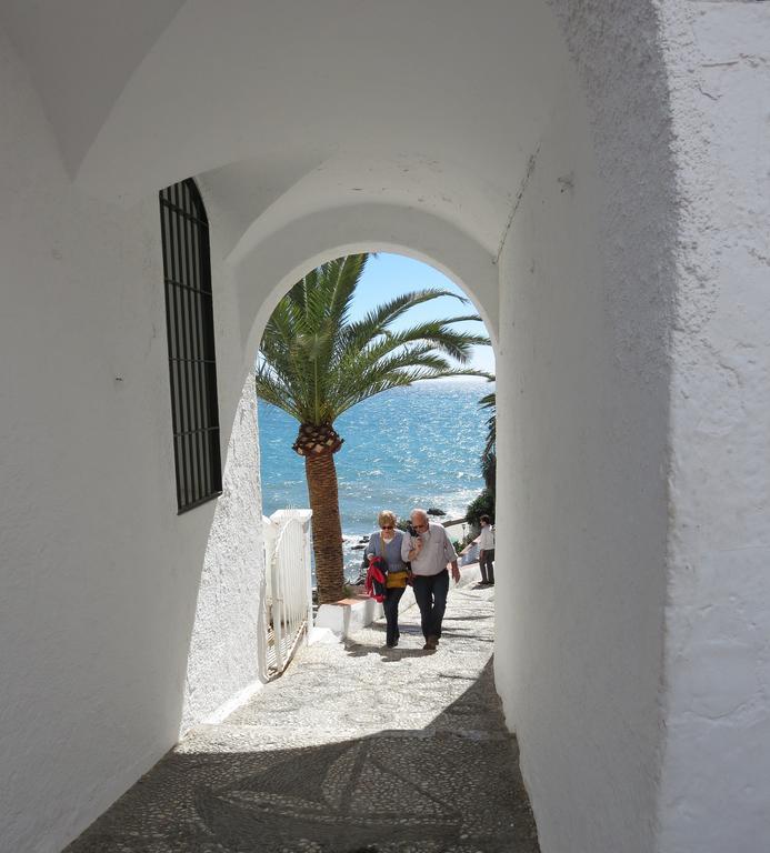 Apartamento Cala Bajo ネルハ エクステリア 写真