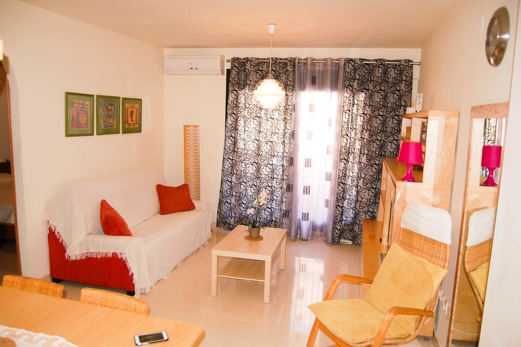 Apartamento Cala Bajo ネルハ エクステリア 写真